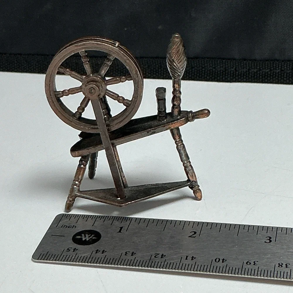 VTG 1976 Durham‎ Industries Diecast Metal Dollhouse Furniture #18 Spinning Wheel